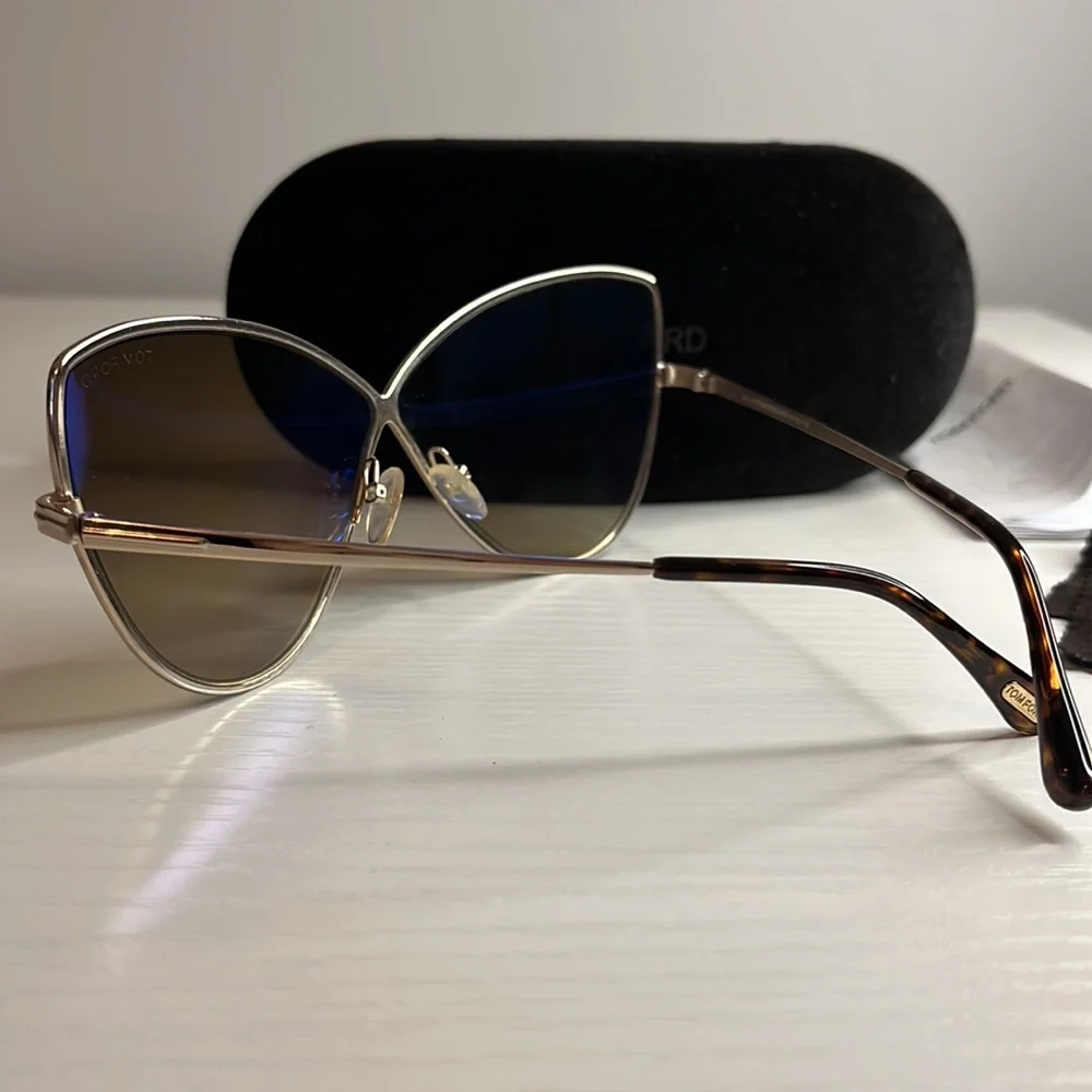 Tom Ford Sunglasses - Picture 4 of 6